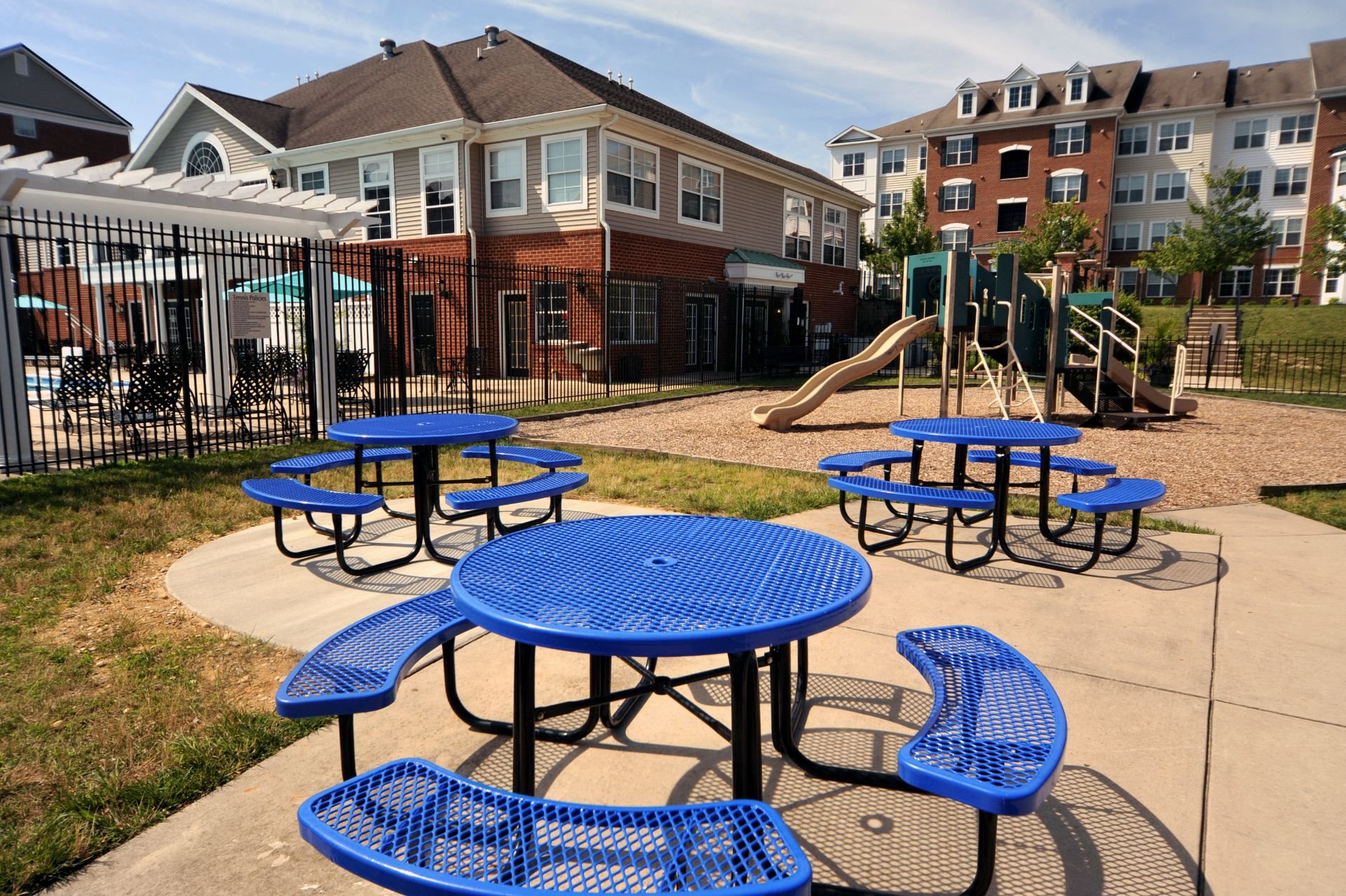 Amenities Apartments near Andrews Air Force Base with Playground, Pool, BBQ and Picnic areas-MetroPlace at Town Center